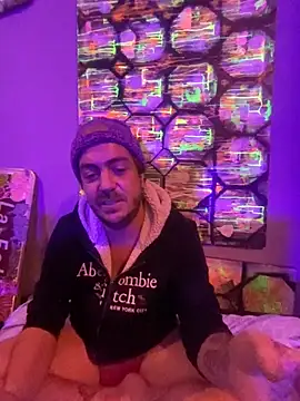 Snapshot of 3615-ULLA chatting on 12-19-25, 11:23 3615-ULLA online show from 12-19-25, 11:23