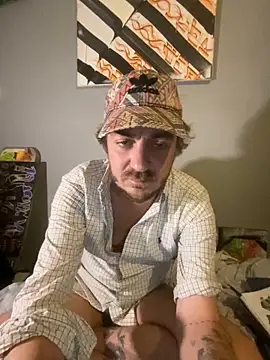 Snapshot of 3615-ULLA chatting on 12-22-25, 05:37 3615-ULLA online show from 12-22-25, 05:37