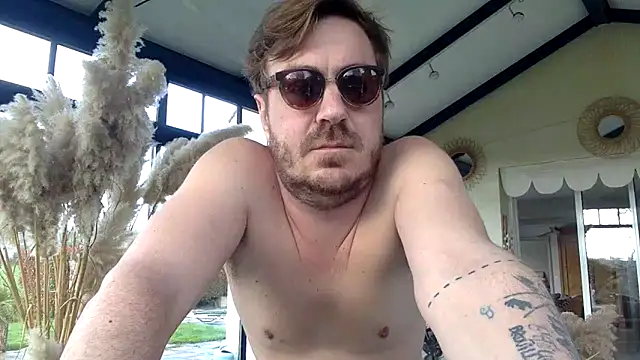 Snapshot of 3615-ULLA chatting on 03-10-26, 03:50 3615-ULLA online show from 03-10-26, 03:50