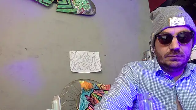 Snapshot of 3615-ULLA chatting on 03-12-26, 07:36 3615-ULLA online show from 03-12-26, 07:36