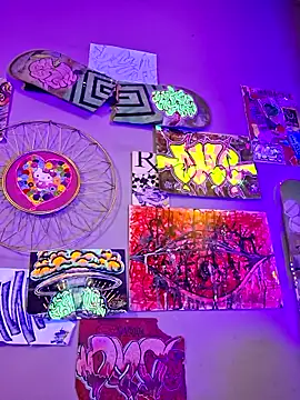 Snapshot of 3615-ULLA chatting on 03-12-26, 08:37 3615-ULLA online show from 03-12-26, 08:37