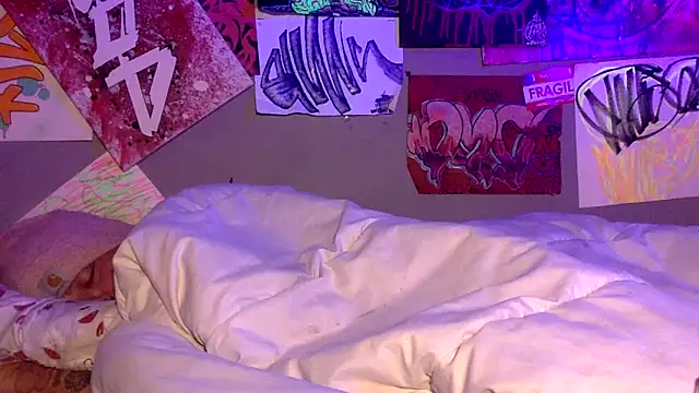 Snapshot of 3615-ULLA chatting on 03-24-26, 12:37 3615-ULLA online show from 03-24-26, 12:37