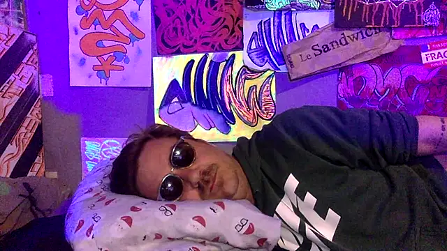 Snapshot of 3615-ULLA chatting on 04-04-26, 01:26 3615-ULLA online show from 04-04-26, 01:26