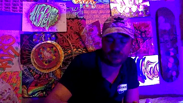 Snapshot of 3615-ULLA chatting on 04-15-26, 07:58 3615-ULLA online show from 04-15-26, 07:58