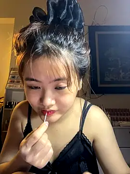 Snapshot of Lucky-nice202 chatting on 10-04-25, 04:49 Lucky-nice202 online show from 10-04-25, 04:49
