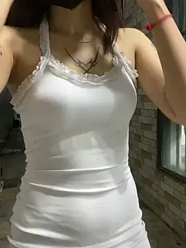 Snapshot of __BabyShowPublic__ chatting on 12-21-25, 04:25 BabyShowPublic online show from 12-21-25, 04:25