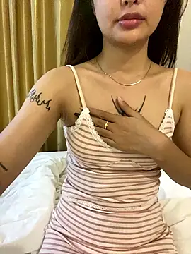 Snapshot of __BabyShowPublic__ chatting on 01-11-26, 04:45 BabyShowPublic online show from 01-11-26, 04:45