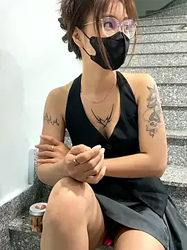 Snapshot of __BabyShowPublic__ chatting on 01-14-26, 05:18 BabyShowPublic online show from 01-14-26, 05:18