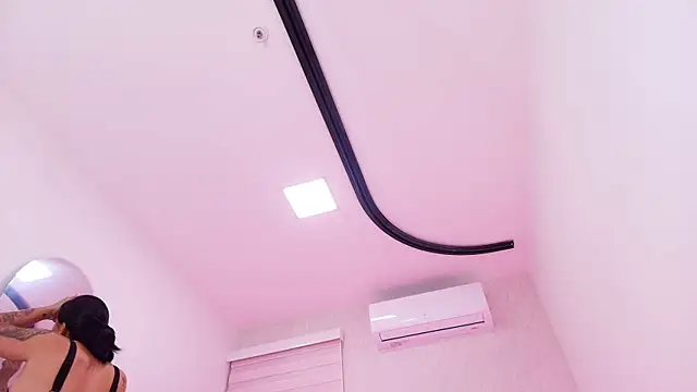 emma madi online show from 11-24-25, 11:54