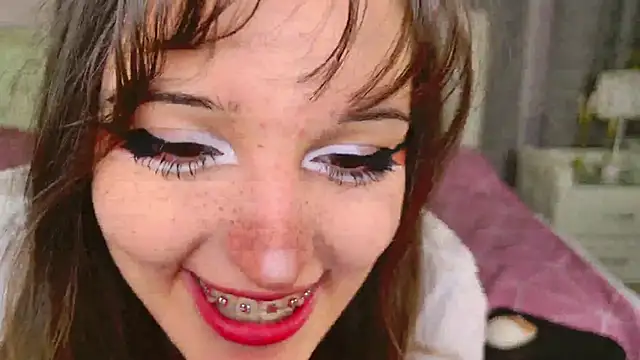 kamila blush online show from 10-23-25, 11:03