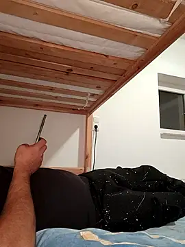 Snapshot of flr196 chatting on 09-27-25, 06:35 flr196 online show from 09-27-25, 06:35