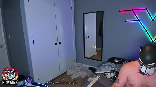 Snapshot of puptank chatting on 11-23-25, 07:52 puptank online show from 11-23-25, 07:52