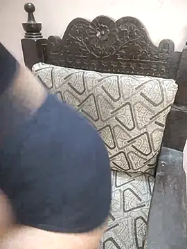 Snapshot of Curvey_Girl chatting on 09-08-25, 04:17 Curvey Girl online show from 09-08-25, 04:17