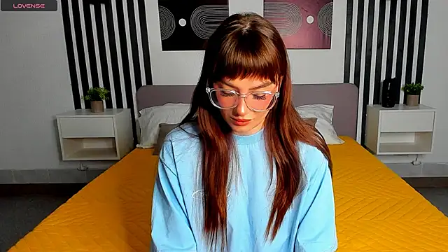 Emily Tylerr online show from 09-19-25, 08:16
