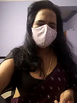 mallu-lover online show from 11-18-25, 12:09