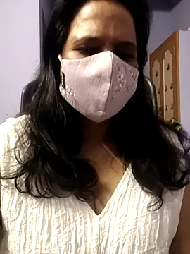 mallu-lover online show from 11-19-25, 12:16