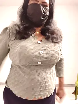 mallu-lover online show from 03-10-26, 12:21