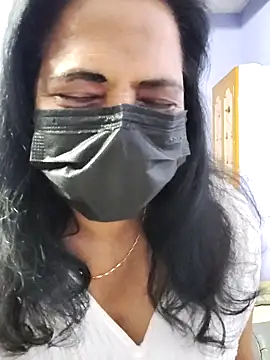 mallu-lover online show from 04-08-26, 09:26