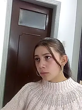 Snapshot of CharlotteSex_ chatting on 09-11-25, 11:21 CharlotteSex online show from 09-11-25, 11:21