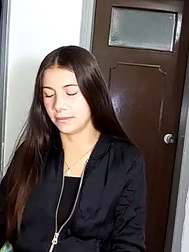 Snapshot of CharlotteSex_ chatting on 11-19-25, 09:20 CharlotteSex online show from 11-19-25, 09:20