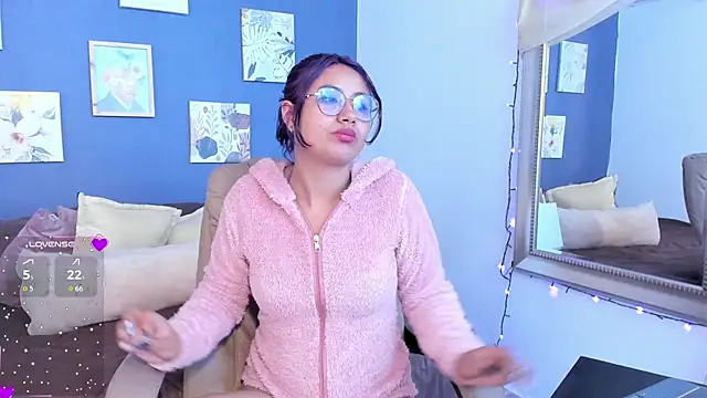 Snapshot of Nova_allen chatting on 11-13-25, 12:31 Nova allen online show from 11-13-25, 12:31