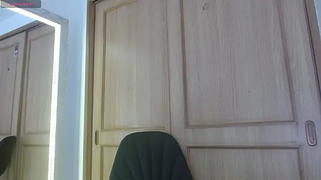 Ayleen m online show from 09-10-25, 04:40