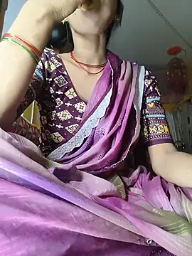 Snapshot of Sonam_pandeyji chatting on 07-05-26, 05:09 Sonam pandeyji online show from 07-05-26, 05:09