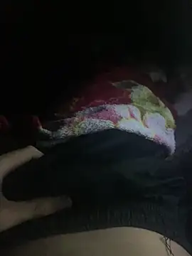 Snapshot of gaabpxn chatting on 11-26-25, 04:35 gaabpxn online show from 11-26-25, 04:35