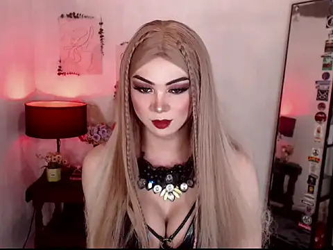 Hugecock shantall online show from 11-08-25, 08:18