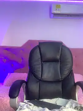 Velveet x online show from 11-10-25, 12:15