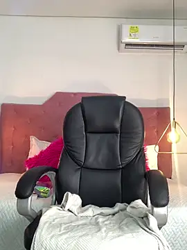 Velveet x online show from 12-14-25, 11:48