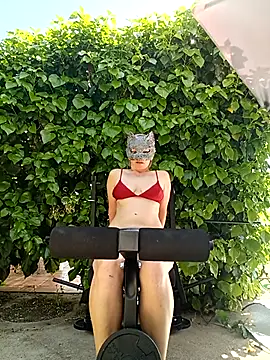 Snapshot of HotWife_VR chatting on 04-24-26, 10:18 HotWife VR online show from 04-24-26, 10:18