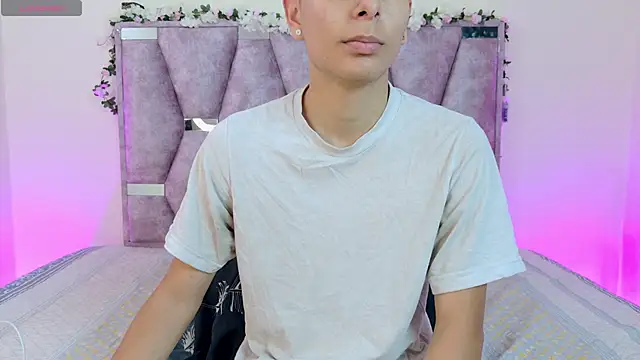 lana and liam  online show from 11-01-25, 10:28