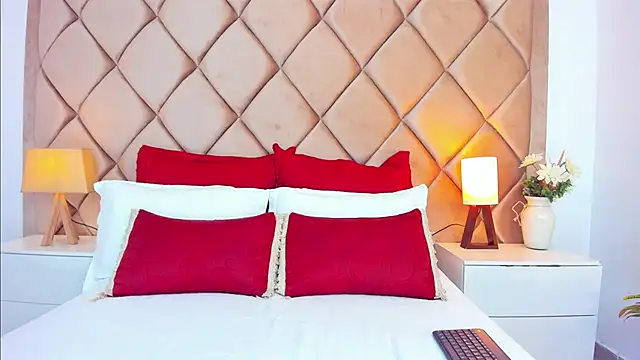 AngelinaDuvall online show from 12-15-25, 10:30