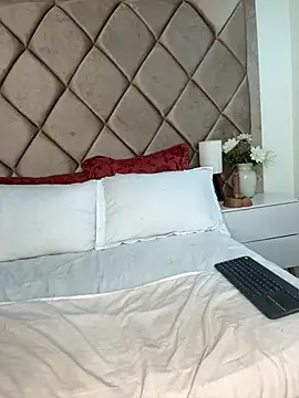 AngelinaDuvall online show from 03-31-26, 10:43