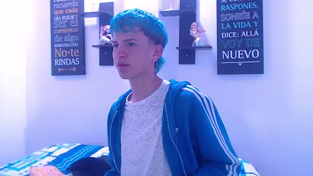 Snapshot of iam_lukas__ chatting on 09-27-25, 01:21 iam lukas online show from 09-27-25, 01:21