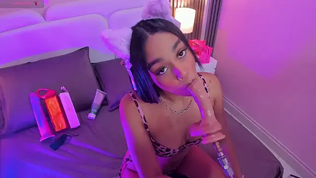 Clawdeen  wolf online show from 10-16-25, 07:59