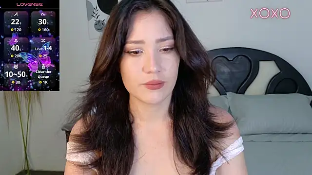 Eliih 01 online show from 12-18-25, 01:44