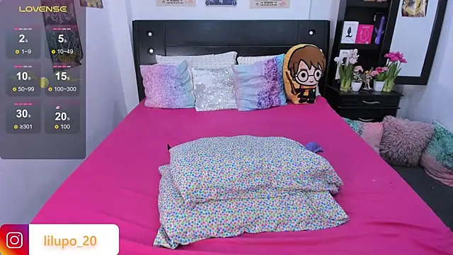 lilylunapotter online show from 04-17-26, 03:42