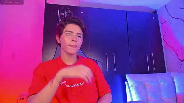 Snapshot of DannysaStar chatting on 09-28-25, 05:51 DannysaStar online show from 09-28-25, 05:51