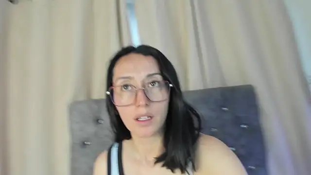 Ginevra esposito online show from 07-16-26, 12:44