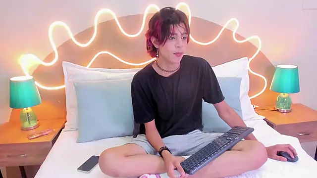 Dan Copers online show from 10-04-25, 02:04