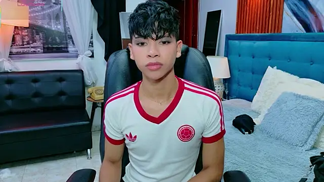 Snapshot of dilan_911 chatting on 06-06-26, 06:45 dilan 911 online show from 06-06-26, 06:45