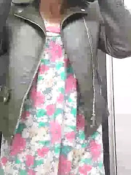 Emily de Carla online show from 05-11-26, 03:29