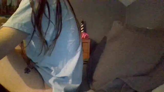 sarah2007 online show from 11-09-25, 04:00