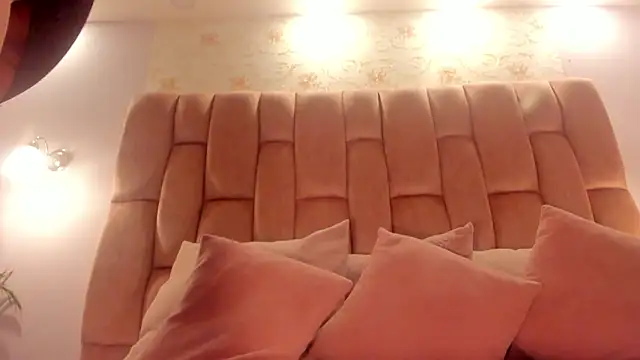 aishathornee online show from 02-27-26, 09:59