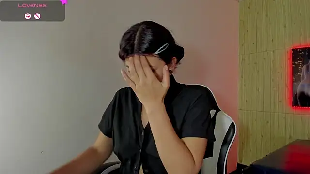 Raven Rouge  online show from 02-03-26, 08:25