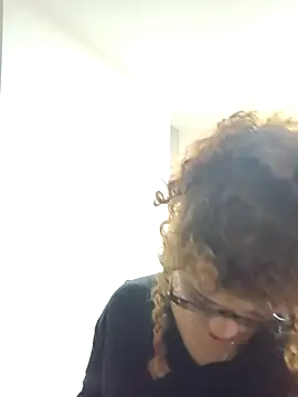 Vikyvoyeur online show from 09-23-25, 02:47