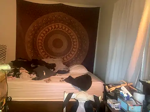 XanderOzzz online show from 11-09-25, 01:42