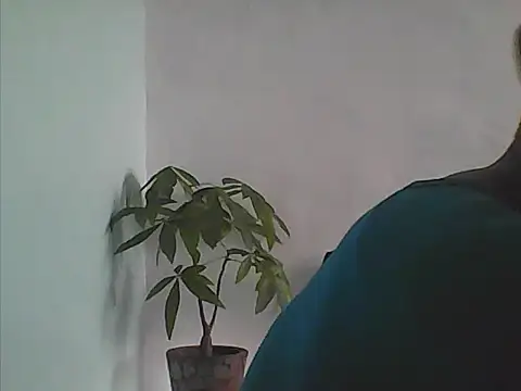 Snapshot of XaviGomez-87 chatting on 09-08-25, 07:02 XaviGomez-87 online show from 09-08-25, 07:02